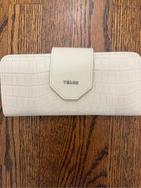 Never Been Used Velez Leather Wallet